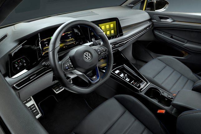 Interior de edición limitada del Volkswagen Golf R 333 2023